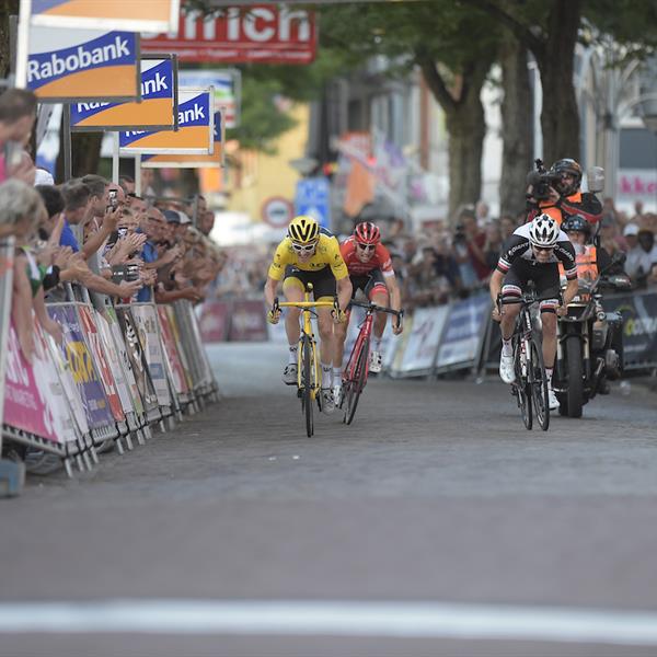 37e Profronde van Surhuisterveen 2018 (profs 2) - (foto's Martin de Jong) | Wielrennen Surhuisterveen