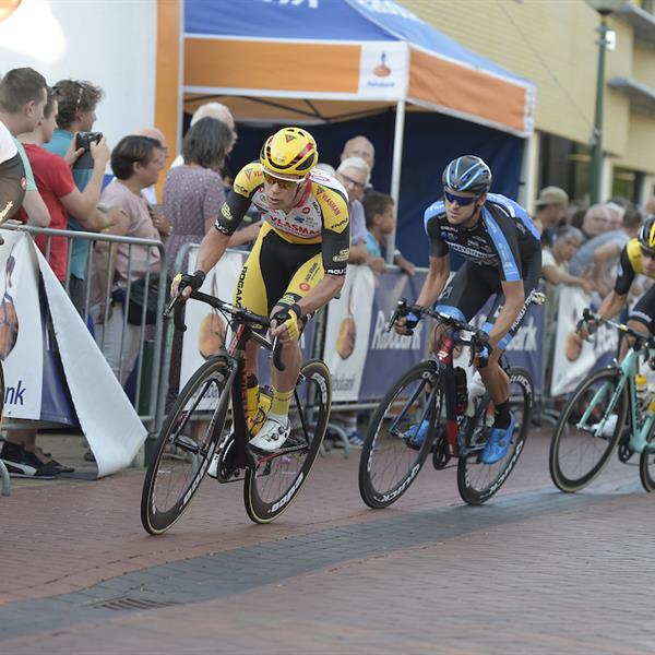 37e Profronde van Surhuisterveen 2018 (profs 2) - (foto's Martin de Jong) | Wielrennen Surhuisterveen