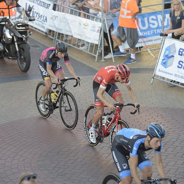 37e Profronde van Surhuisterveen 2018 (profs 2) - (foto's Martin de Jong) | Wielrennen Surhuisterveen