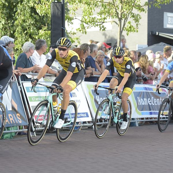 37e Profronde van Surhuisterveen 2018 (profs 2) - (foto's Martin de Jong) | Wielrennen Surhuisterveen