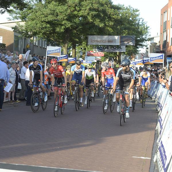 37e Profronde van Surhuisterveen 2018 (profs 2) - (foto's Martin de Jong) | Wielrennen Surhuisterveen