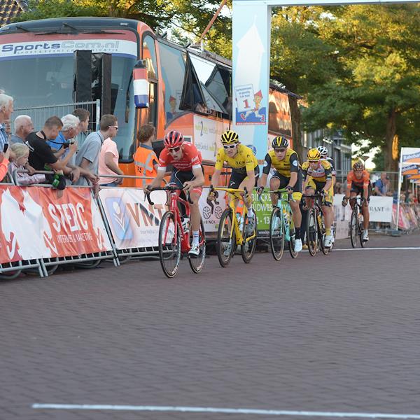 37e Profronde van Surhuisterveen 2018 (profs 2) - (foto's Martin de Jong) | Wielrennen Surhuisterveen