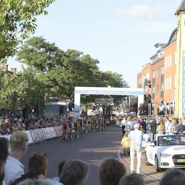 37e Profronde van Surhuisterveen 2018 (profs 2) - (foto's Martin de Jong) | Wielrennen Surhuisterveen