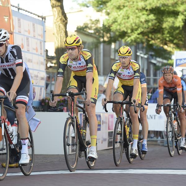 37e Profronde van Surhuisterveen 2018 (profs 2) - (foto's Martin de Jong) | Wielrennen Surhuisterveen