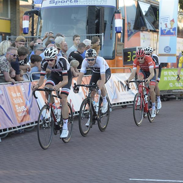 37e Profronde van Surhuisterveen 2018 (profs 2) - (foto's Martin de Jong) | Wielrennen Surhuisterveen