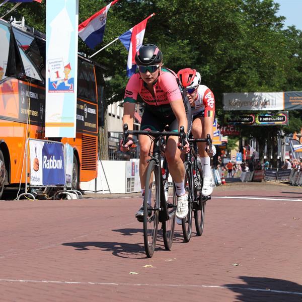 38e profronde van Surhuisterveen 2019 - Dames (Edo Werkman) | Wielrennen Surhuisterveen