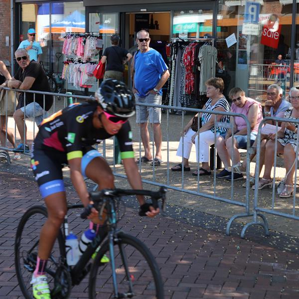 38e profronde van Surhuisterveen 2019 - Dames (Edo Werkman) | Wielrennen Surhuisterveen