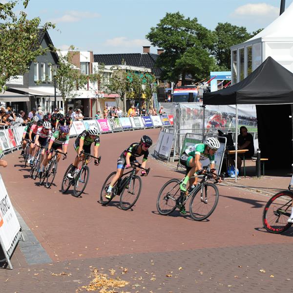 38e profronde van Surhuisterveen 2019 - Dames (Edo Werkman) | Wielrennen Surhuisterveen