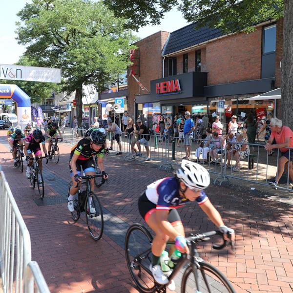 38e profronde van Surhuisterveen 2019 - Dames (Edo Werkman) | Wielrennen Surhuisterveen
