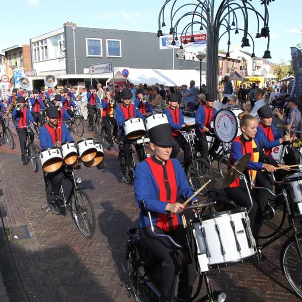 Reclamekaravaan 2018 | Wielrennen Surhuisterveen