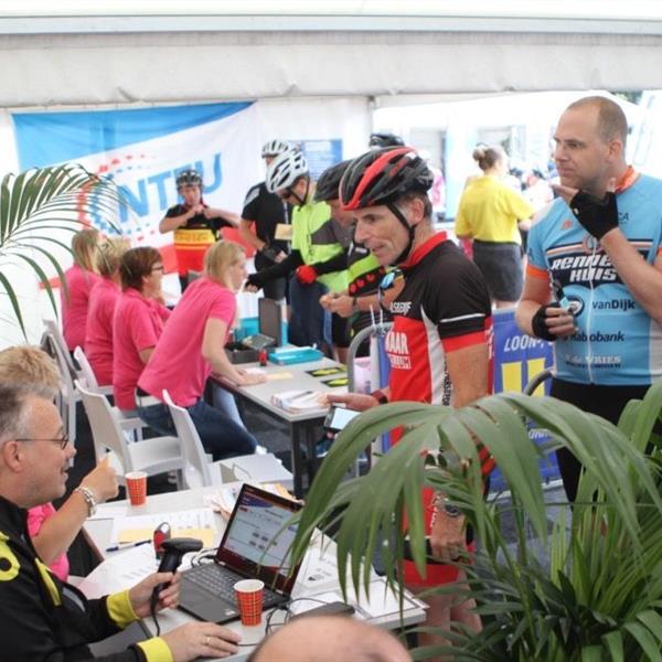 12e Pieter Weening Classic 2017 (foto's Edo Werkman) | Wielrennen Surhuisterveen