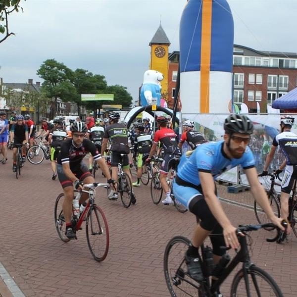 12e Pieter Weening Classic 2017 (foto's Edo Werkman) | Wielrennen Surhuisterveen