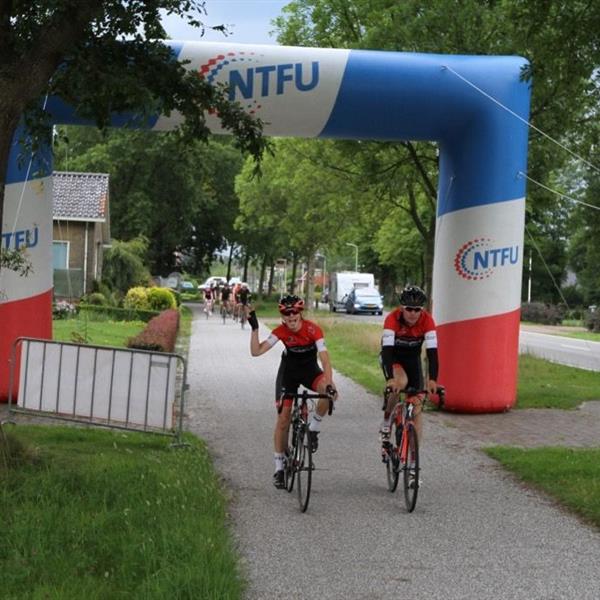 12e Pieter Weening Classic 2017 (foto's Edo Werkman) | Wielrennen Surhuisterveen
