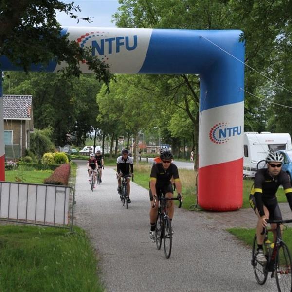 12e Pieter Weening Classic 2017 (foto's Edo Werkman) | Wielrennen Surhuisterveen