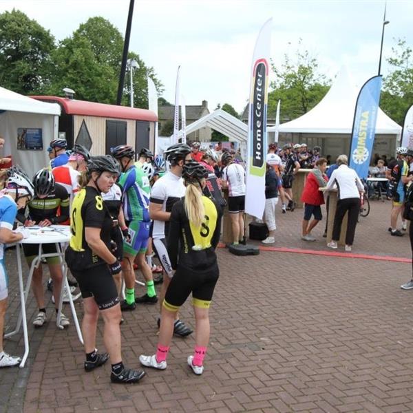12e Pieter Weening Classic 2017 (foto's Edo Werkman) | Wielrennen Surhuisterveen