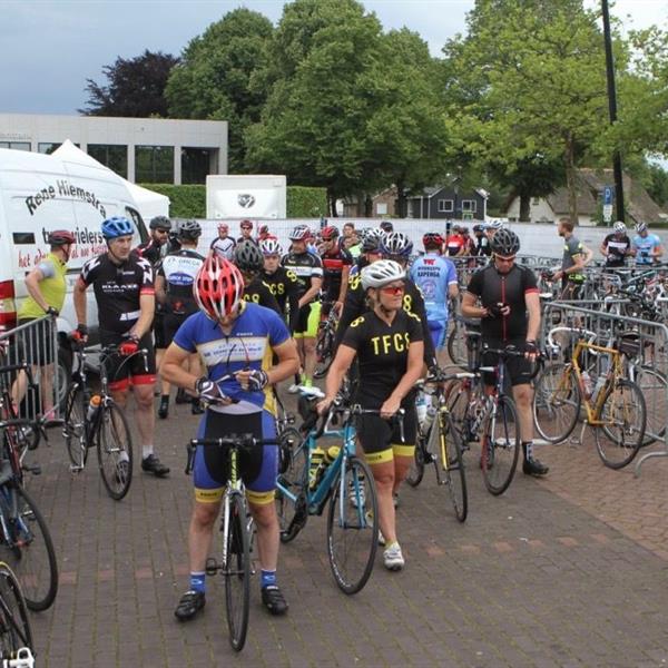 12e Pieter Weening Classic 2017 (foto's Edo Werkman) | Wielrennen Surhuisterveen