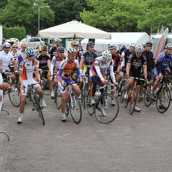 5e Pieter Weening Classic 2010 | Wielrennen Surhuisterveen