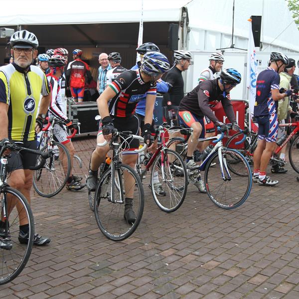 10e Pieter Weening Classic 2015 | Wielrennen Surhuisterveen