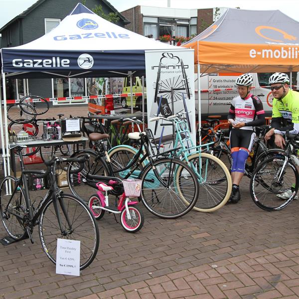 10e Pieter Weening Classic 2015 | Wielrennen Surhuisterveen