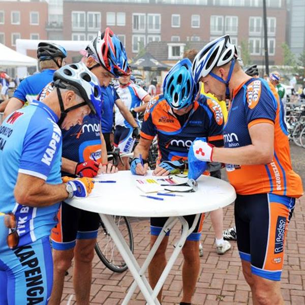 8e Pieter Weening Classic 2013 (album 3) | Wielrennen Surhuisterveen