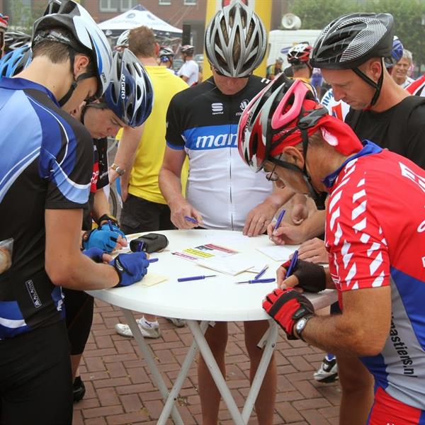 8e Pieter Weening Classic 2013 | Wielrennen Surhuisterveen