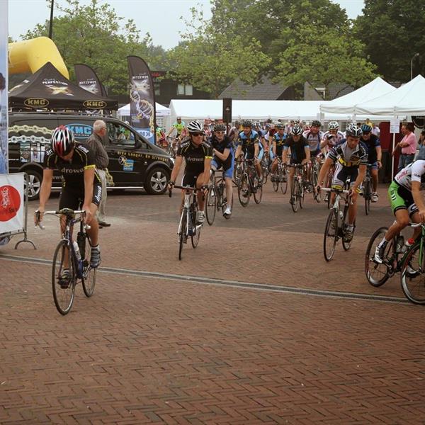 8e Pieter Weening Classic 2013 | Wielrennen Surhuisterveen