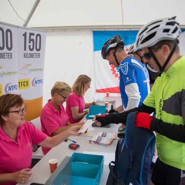 12e Pieter Weening Classic 2017 (foto's AWFoto.nl) | Wielrennen Surhuisterveen