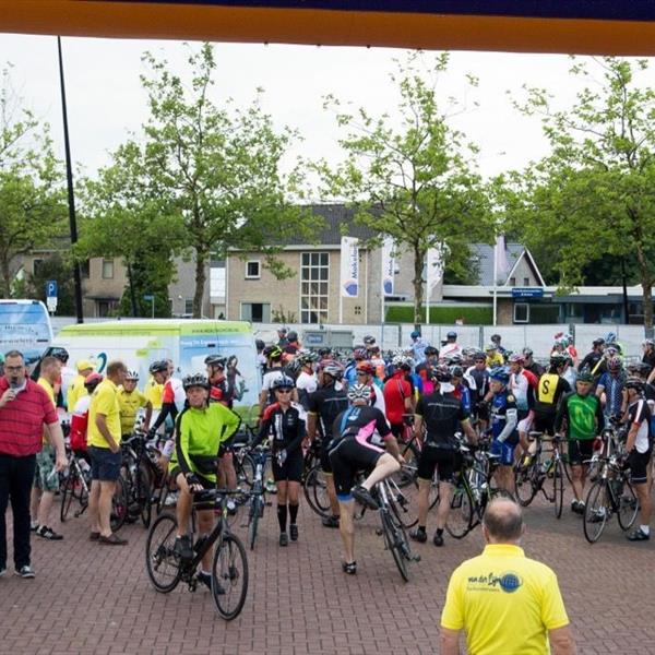 12e Pieter Weening Classic 2017 (foto's AWFoto.nl) | Wielrennen Surhuisterveen