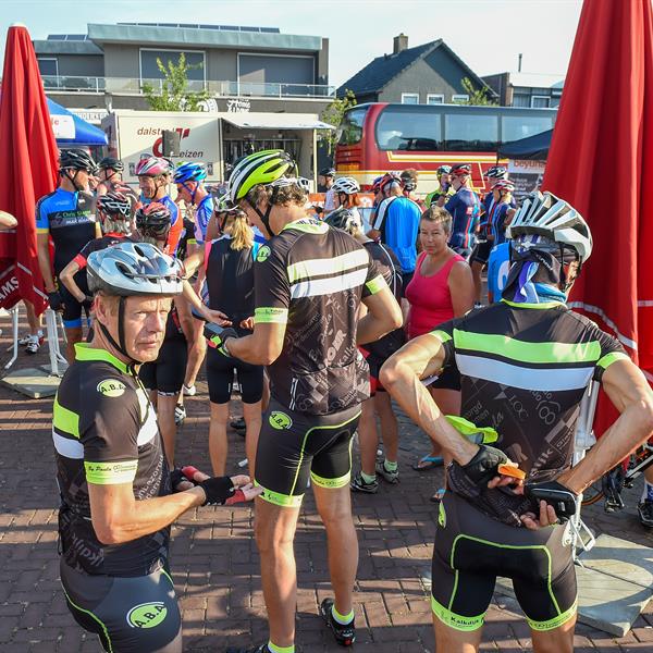 13e Pieter Weening Classic 2018 (foto's Andre Weening) | Wielrennen Surhuisterveen