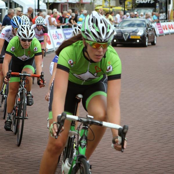 33e Profronde van Surhuisterveen 2014 - Damescriterium | Wielrennen Surhuisterveen