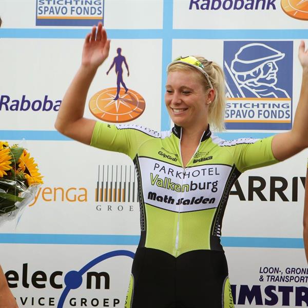 33e Profronde van Surhuisterveen 2014 - Damescriterium | Wielrennen Surhuisterveen
