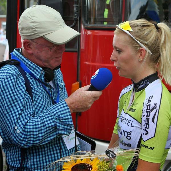 33e Profronde van Surhuisterveen 2014 - Damescriterium | Wielrennen Surhuisterveen