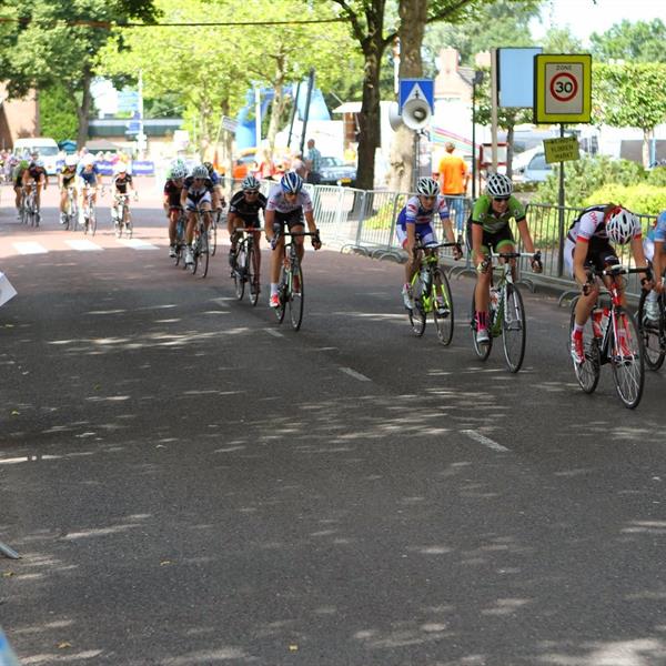 33e Profronde van Surhuisterveen 2014 - Damescriterium | Wielrennen Surhuisterveen