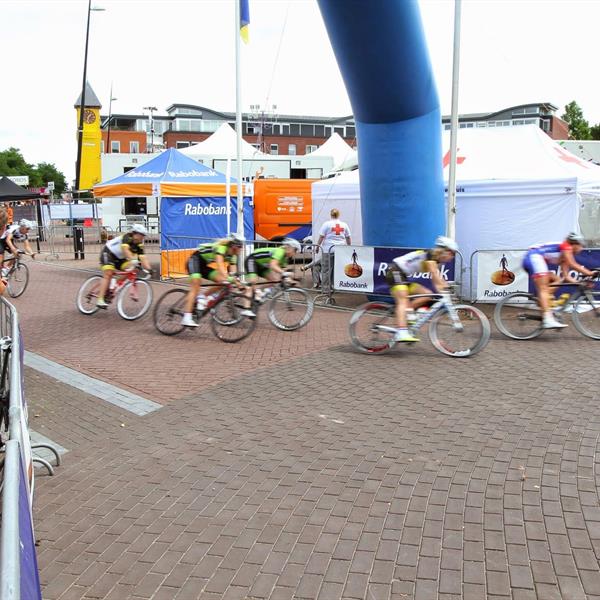 33e Profronde van Surhuisterveen 2014 - Damescriterium | Wielrennen Surhuisterveen