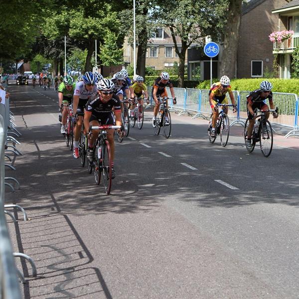 33e Profronde van Surhuisterveen 2014 - Damescriterium | Wielrennen Surhuisterveen