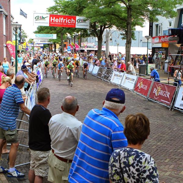 33e Profronde van Surhuisterveen 2014 - Damescriterium | Wielrennen Surhuisterveen