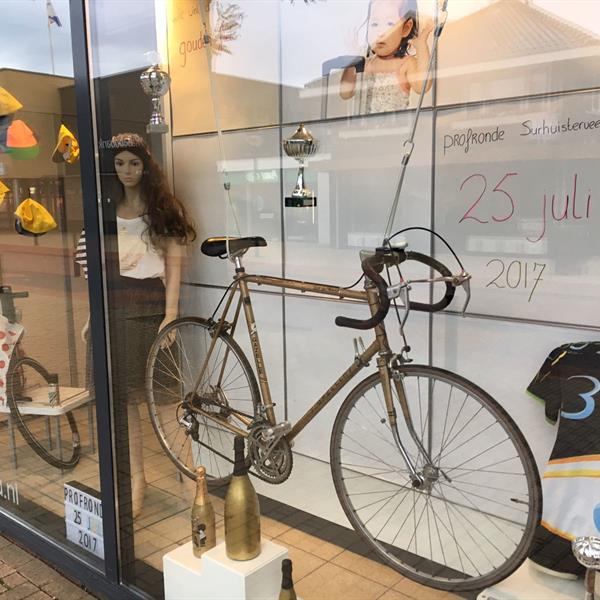 Etalagewedstrijd 2017 | Wielrennen Surhuisterveen