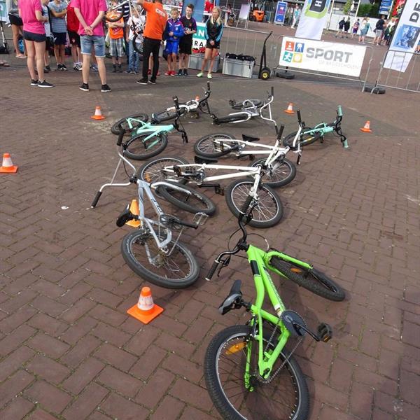Fotoalbum Kidsday | Wielrennen Surhuisterveen
