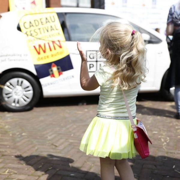 Cadeau Festival Surhuisterveen slotfeest 2017 | Wielrennen Surhuisterveen