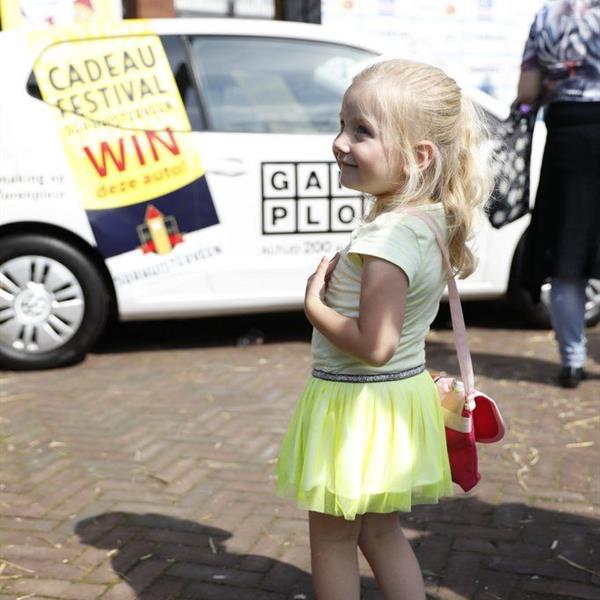 Cadeau Festival Surhuisterveen slotfeest 2017 | Wielrennen Surhuisterveen