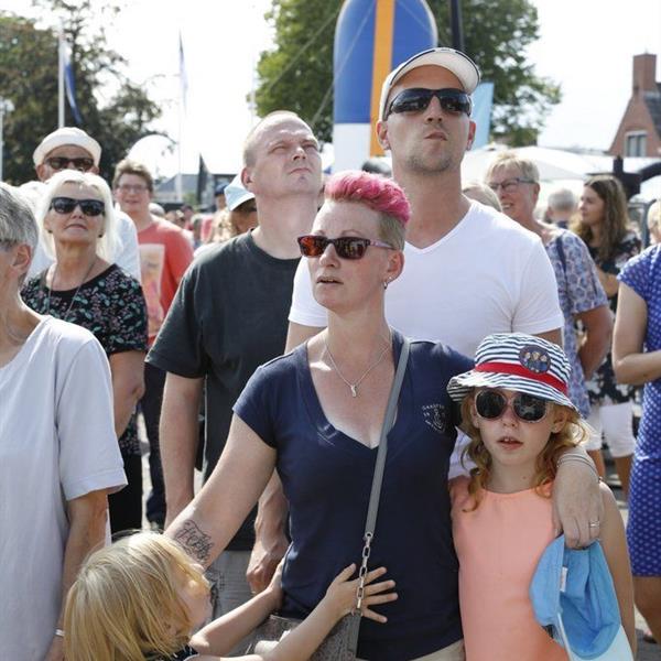 Cadeau Festival Surhuisterveen slotfeest 2017 | Wielrennen Surhuisterveen