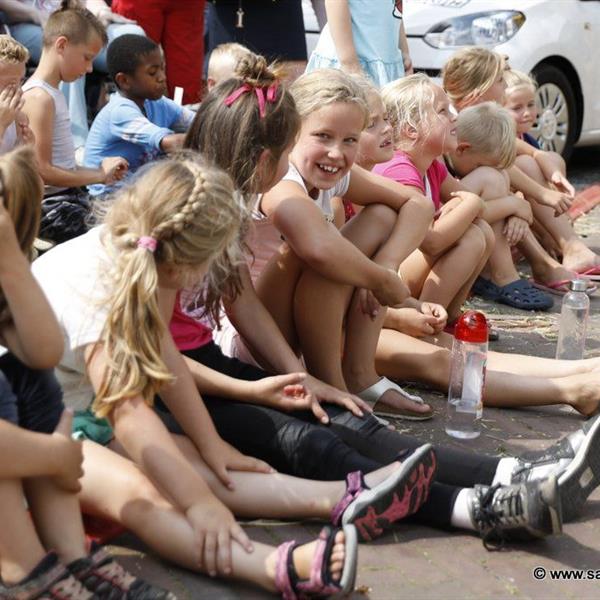 Cadeau Festival Surhuisterveen slotfeest 2017 | Wielrennen Surhuisterveen