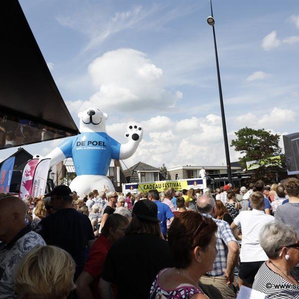 Cadeau Festival Surhuisterveen slotfeest 2017 | Wielrennen Surhuisterveen