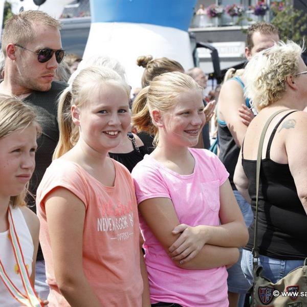 Cadeau Festival Surhuisterveen slotfeest 2017 | Wielrennen Surhuisterveen