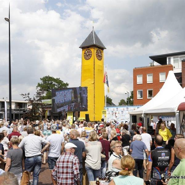 Cadeau Festival Surhuisterveen slotfeest 2017 | Wielrennen Surhuisterveen
