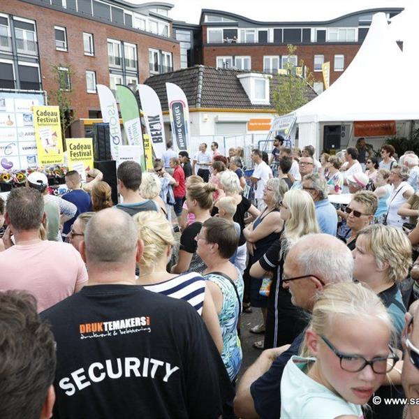 Cadeau Festival Surhuisterveen slotfeest 2017 | Wielrennen Surhuisterveen