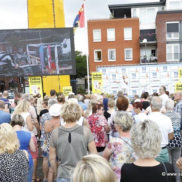 Cadeau Festival Surhuisterveen slotfeest 2017 | Wielrennen Surhuisterveen