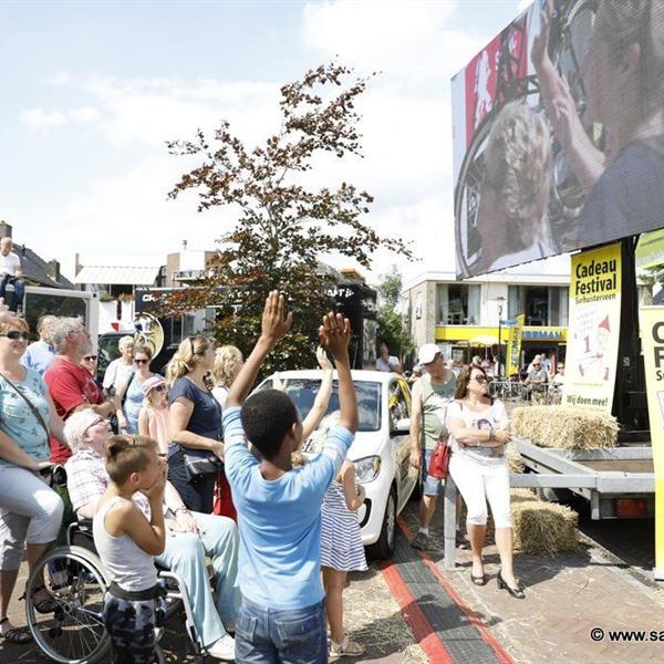 Cadeau Festival Surhuisterveen slotfeest 2017 | Wielrennen Surhuisterveen
