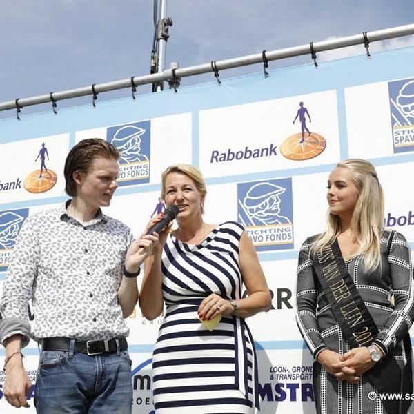 Cadeau Festival Surhuisterveen slotfeest 2017 | Wielrennen Surhuisterveen