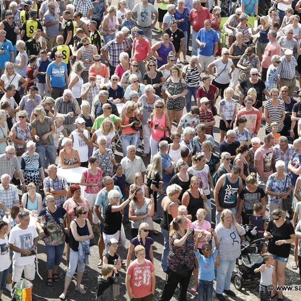 Cadeau Festival Surhuisterveen slotfeest 2017 | Wielrennen Surhuisterveen